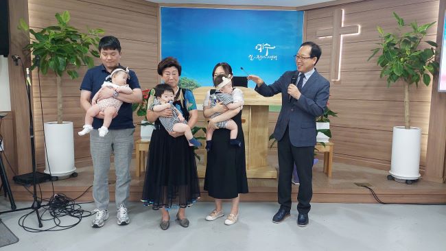 2023. 8. 27 삼둥이 첫 출석 1 소개 - 김지우 선우 준우 .jpg