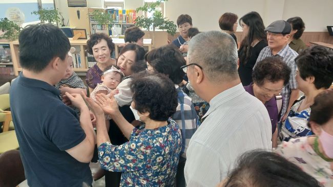 2023. 8. 27 삼둥이 첫 출석 2 김지우 선우 준우 .jpg