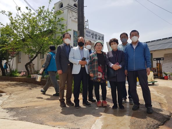 2022. 4. 27 성암교회 리모델링 방문 1.jpg